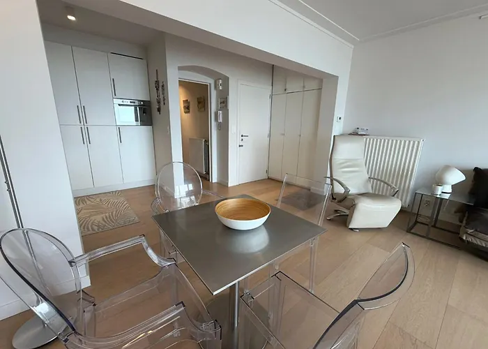 Bel Air - Spacious 1-bedroom With Sea View T134 *